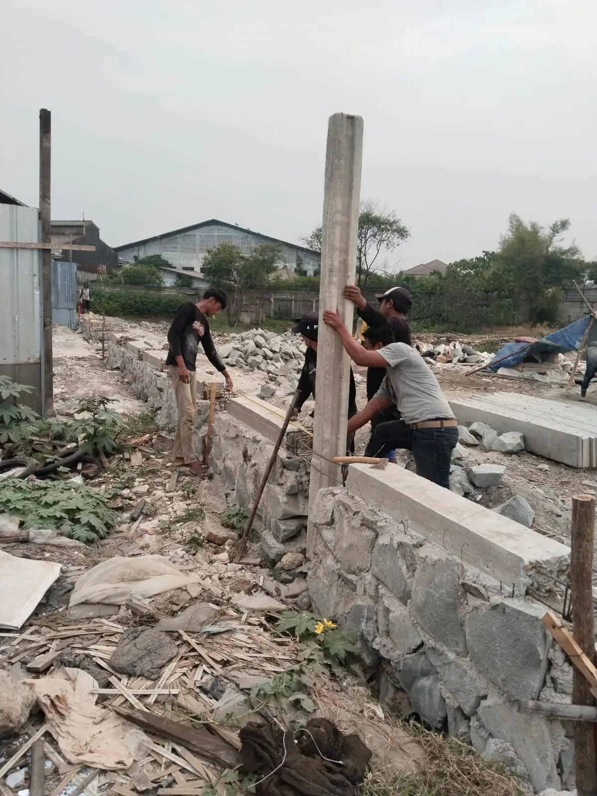 Pemasangan Pager Panel